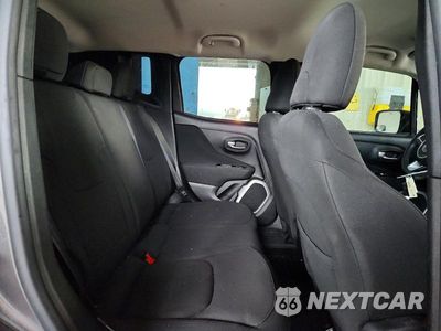 Zdjęcie 11 z 13 samochodu: 2018 JEEP RENEGADE LATITUDE VIN:ZACCJABB0JPJ08755 - miniatura