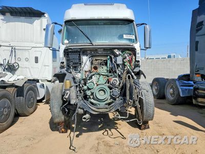Piąte zdjęcie samochodu w środku: 2021 VOLVO VNL TRUCK CAB AND CHASSIS VIN:4V4NC9EJ2MN282139 - miniatura