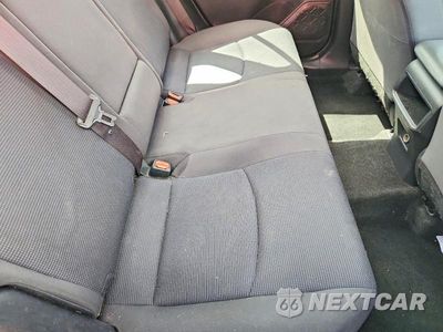 Zdjęcie 10 z 12 samochodu: 2019 TOYOTA RAV4 LE VIN:JTMH1RFV8KJ008951 - miniatura