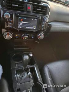 Zdjęcie 13 z 13 samochodu: 2015 TOYOTA 4RUNNER TRAIL PREMIUM VIN:JTEBU5JRXF5265653 - miniatura