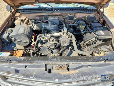 Zdjęcie 11 z 12 samochodu: 1997 CHEVROLET GMT-400 C1500 VIN:1GCEC14M8VZ228296 - miniatura