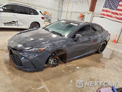 2025 TOYOTA CAMRY LE 4T1DAACK8SU561068 - główne zdjęcie licytacji z USA - miniatura