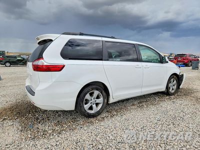 Trzecie zdjęcie samochodu z tyłu: 2015 TOYOTA SIENNA LE VIN:5TDKK3DC3FS621229 - miniatura