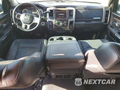 Zdjęcie 8 z 13 samochodu: 2018 RAM 2500 LARAMIE VIN:3C6UR5NL9JG327461 - miniatura