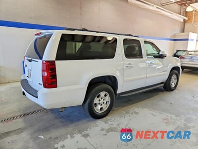 Trzecie zdjęcie samochodu z tyłu: 2008 CHEVROLET SUBURBAN K1500 LS VIN:1GNFK16358J126105 - miniatura