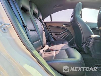 Zdjęcie 10 z 12 samochodu: 2014 MERCEDES-BENZ CLA 250 VIN:WDDSJ4EB6EN067127 - miniatura