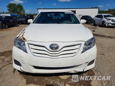 Piąte zdjęcie samochodu w środku: 2010 TOYOTA CAMRY BASE VIN:4T1BF3EK6AU569475 - miniatura
