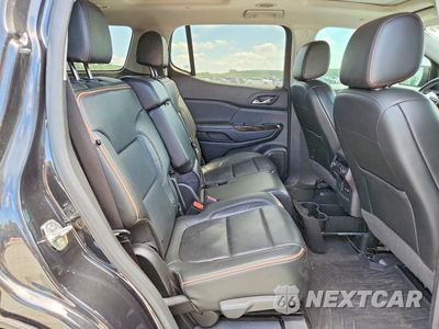 Zdjęcie 11 z 13 samochodu: 2020 GMC ACADIA AT4 VIN:1GKKNLLS9LZ191091 - miniatura