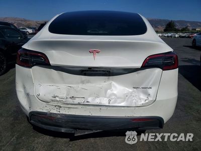 Zdjęcie 6 z 12 samochodu: 2024 TESLA MODEL Y VIN:7SAYGDEE8RF059082 - miniatura