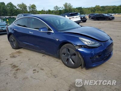 Czwarte zdjęcie samochodu z boku: 2018 TESLA MODEL 3 VIN:5YJ3E1EA6JF078050 - miniatura