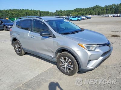 Czwarte zdjęcie samochodu z boku: 2018 TOYOTA RAV4 LE VIN:2T3ZFREV4JW460158 - miniatura