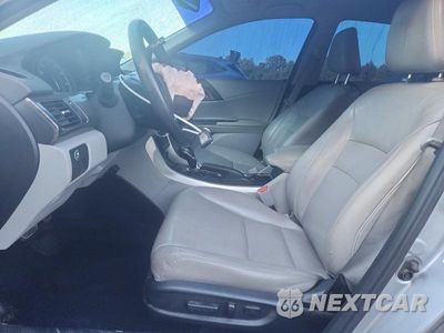 Zdjęcie 7 z 13 samochodu: 2017 HONDA ACCORD EXL VIN:1HGCR3F87HA006094 - miniatura