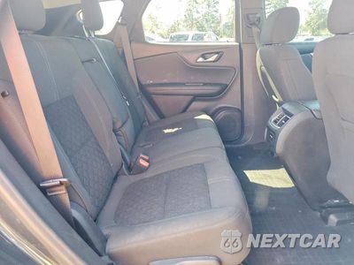 Zdjęcie 10 z 12 samochodu: 2020 CHEVROLET BLAZER LT VIN:3GNKBBRA6LS577825 - miniatura