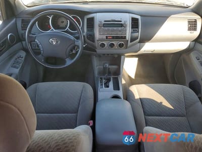 Zdjęcie 8 z 12 samochodu: 2009 TOYOTA TACOMA V6 VIN:3TMLU42N19M022598 - miniatura