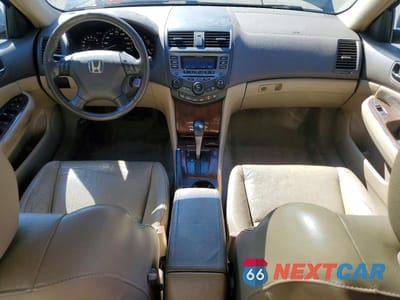 Zdjęcie 8 z 12 samochodu: 2007 HONDA ACCORD EX VIN:1HGCM56887A151041 - miniatura