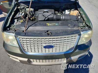 Zdjęcie 12 z 13 samochodu: 2004 FORD EXPEDITION EDDIE BAUER VIN:1FMFU17L74LA95435 - miniatura