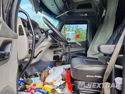 Zdjęcie 7 z 10 samochodu: 2016 PETERBILT 579 VIN:1XPBD49X1GD203999 - miniatura