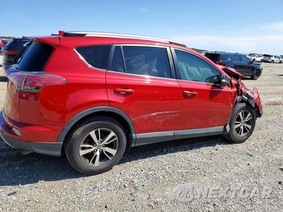 Trzecie zdjęcie samochodu z tyłu: 2017 TOYOTA RAV4 XLE VIN:JTMWFREV9HJ137087 - miniatura