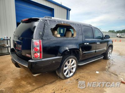 Trzecie zdjęcie samochodu z tyłu: 2011 GMC YUKON XL DENALI VIN:1GKS2MEF5BR375909 - miniatura