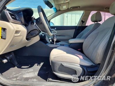 Zdjęcie 7 z 12 samochodu: 2017 KIA OPTIMA LX VIN:5XXGT4L3XHG125908 - miniatura