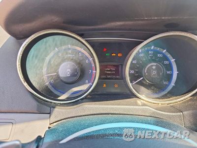 Zdjęcie 9 z 12 samochodu: 2011 HYUNDAI SONATA LIMITED 2.0T VIN:5NPEC4AB1BH251054 - miniatura