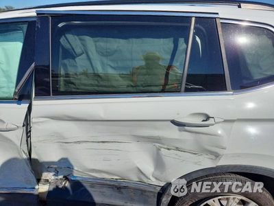 Zdjęcie 10 z 13 samochodu: 2018 VOLKSWAGEN TIGUAN SE VIN:3VV3B7AX0JM014279 - miniatura