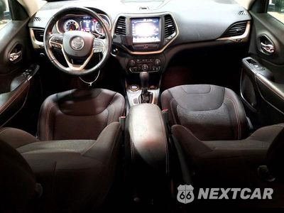 Zdjęcie 8 z 14 samochodu: 2017 JEEP CHEROKEE LATITUDE VIN:1C4PJMCS2HW503540 - miniatura