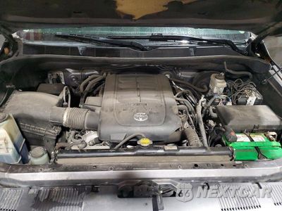 Zdjęcie 11 z 12 samochodu: 2014 TOYOTA TUNDRA CREWMAX SR5 VIN:5TFDY5F15EX400433 - miniatura