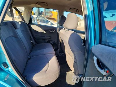 Zdjęcie 10 z 12 samochodu: 2013 HONDA FIT VIN:JHMGE8H34DC043661 - miniatura