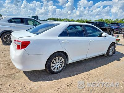 Trzecie zdjęcie samochodu z tyłu: 2014 TOYOTA CAMRY LE VIN:4T4BF1FKXER397031 - miniatura