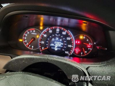 Zdjęcie 9 z 13 samochodu: 2017 HONDA ACCORD EX VIN:1HGCT1B79HA005788 - miniatura