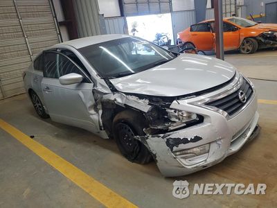 Czwarte zdjęcie samochodu z boku: 2015 NISSAN ALTIMA 2.5 S VIN:1N4AL3AP6FN877859 - miniatura