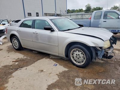 Czwarte zdjęcie samochodu z boku: 2006 CHRYSLER 300 VIN:2C3KA43R76H467464 - miniatura