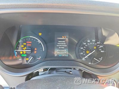 Zdjęcie 9 z 14 samochodu: 2021 TOYOTA SIENNA XLE VIN:5TDJRKEC9MS018752 - miniatura