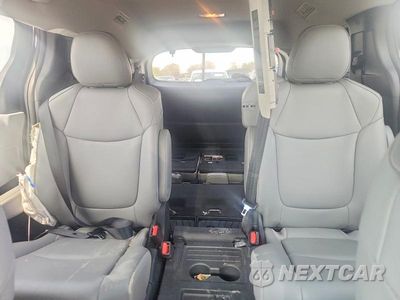 Zdjęcie 10 z 13 samochodu: 2026 TOYOTA SIENNA XLE 8-PASSENGER VIN:5TDYRKEC7TS304841 - miniatura