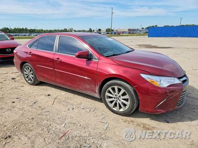Czwarte zdjęcie samochodu z boku: 2017 TOYOTA CAMRY XLE VIN:4T1BF1FK4HU781949 - miniatura