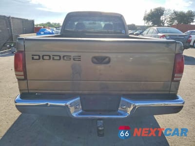 Zdjęcie 6 z 13 samochodu: 2000 DODGE DAKOTA VIN:1B7GL22X5YS674706 - miniatura