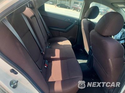 Zdjęcie 10 z 12 samochodu: 2010 KIA FORTE EX VIN:KNAFU4A21A5868824 - miniatura