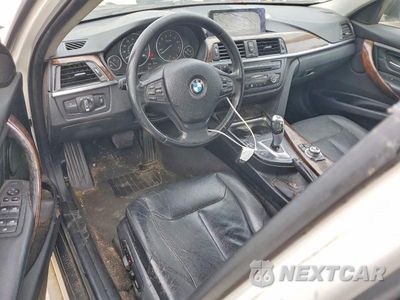 Zdjęcie 8 z 12 samochodu: 2013 BMW 328 XI SULEV VIN:WBA3B5C55DF597478 - miniatura