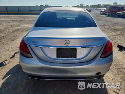 Zdjęcie 6 z 13 samochodu: 2016 MERCEDES-BENZ C 300 VIN:55SWF4JB6GU123666 - miniatura
