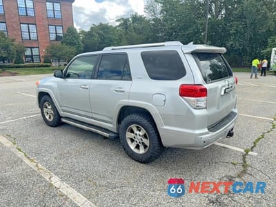 Trzecie zdjęcie samochodu z tyłu: 2013 TOYOTA 4RUNNER SR5 VIN:JTEBU5JR7D5129977 - miniatura
