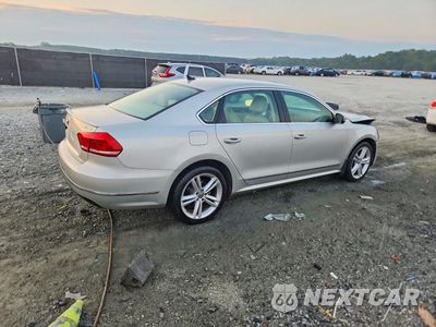 Trzecie zdjęcie samochodu z tyłu: 2014 VOLKSWAGEN PASSAT SEL VIN:1VWCN7A37EC080190 - miniatura