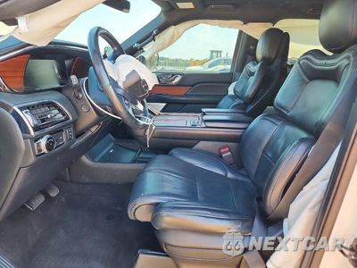Zdjęcie 7 z 13 samochodu: 2020 LINCOLN NAVIGATOR L RESERVE VIN:5LMJJ3LT6LEL11652 - miniatura