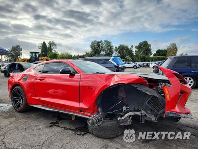 Czwarte zdjęcie samochodu z boku: 2018 CHEVROLET CAMARO SS VIN:1G1FE1R79J0112758 - miniatura