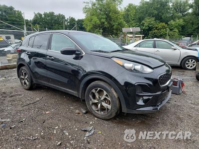 Czwarte zdjęcie samochodu z boku: 2020 KIA SPORTAGE LX VIN:KNDPM3AC6L7706883 - miniatura
