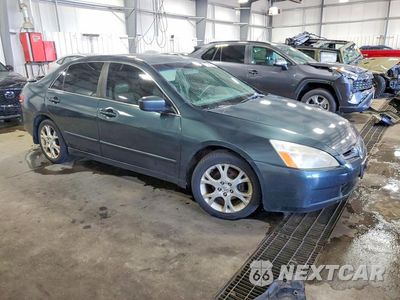 Czwarte zdjęcie samochodu z boku: 2004 HONDA ACCORD EX VIN:1HGCM66514A001831 - miniatura