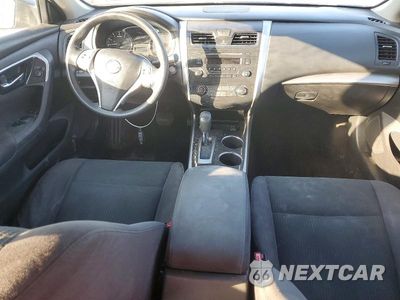 Zdjęcie 8 z 12 samochodu: 2014 NISSAN ALTIMA 2.5 S VIN:1N4AL3AP8EN382285 - miniatura
