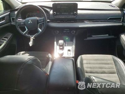 Zdjęcie 8 z 13 samochodu: 2022 MITSUBISHI OUTLANDER SE VIN:JA4J3UA82NZ036938 - miniatura