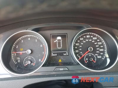 Zdjęcie 9 z 12 samochodu: 2019 VOLKSWAGEN GOLF SPORTWAGEN S VIN:3VWY57AU5KM503793 - miniatura