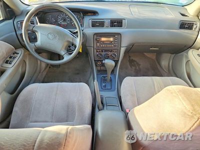 Zdjęcie 8 z 12 samochodu: 1999 TOYOTA CAMRY LE VIN:JT2BG28K9X0282678 - miniatura